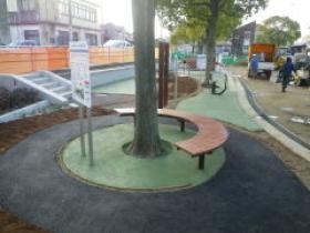Ｈ24年度 公共工事実績　北九州市 祇園1丁目公園整備工事　グリーン色使用